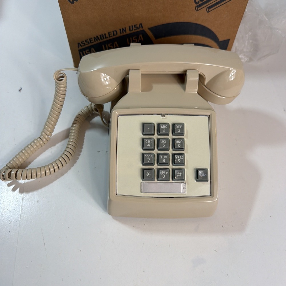 Vintage‎ Cortelco Corinth Telephone Corded Desk Phone Flash Open Box